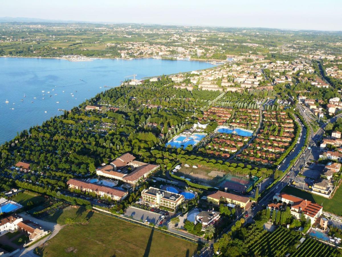Holiday Home Bella Italia-5 By Interhome Peschiera del Garda Bagian luar foto